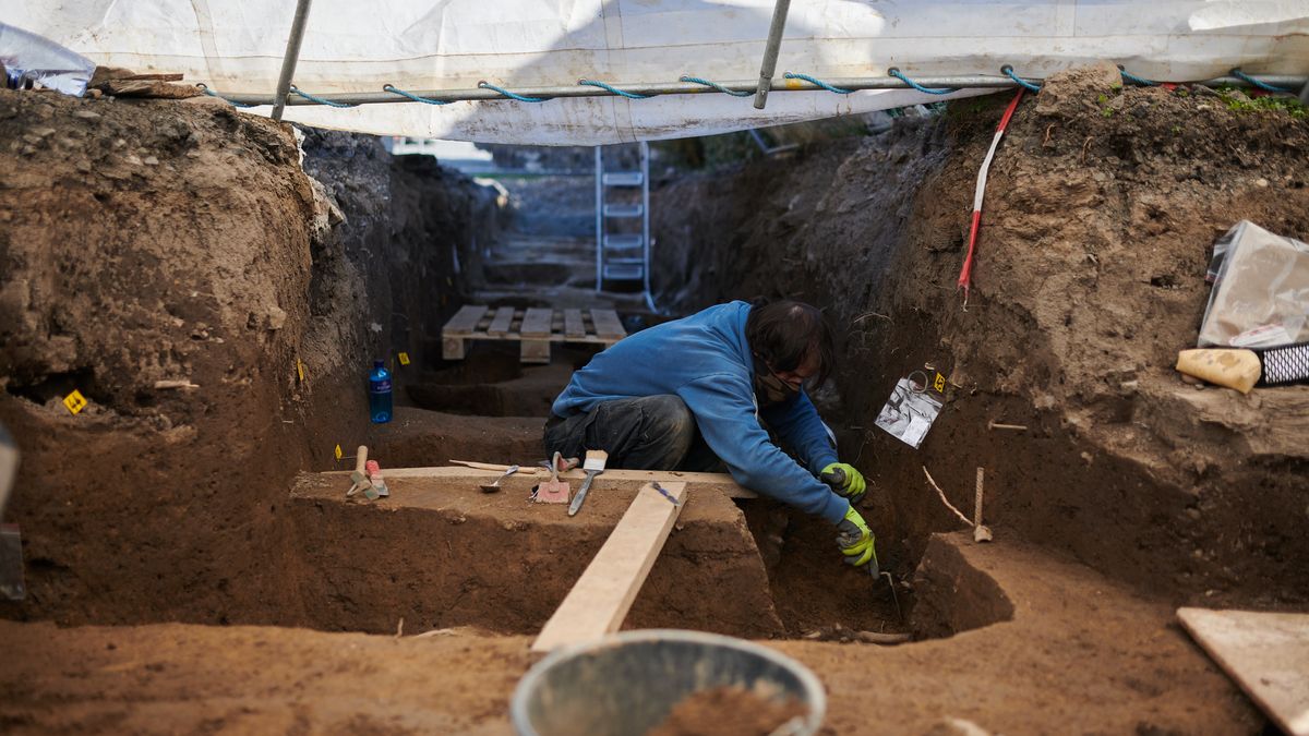 Vznikající dálnice D55 vydala na Uherskohradišťsku archeologům vzácné nálezy